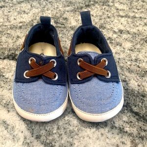 Old Navy infant 0-3 months shoes